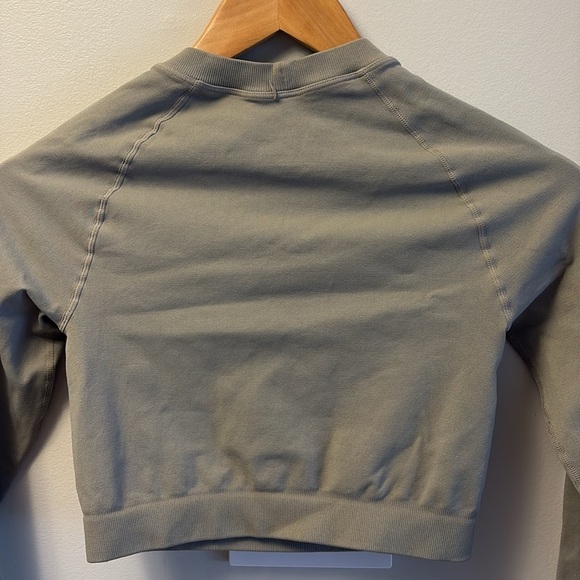 Nux Sierra Long Sleeve Crop Sage Green Size Small - Picture 5 of 6